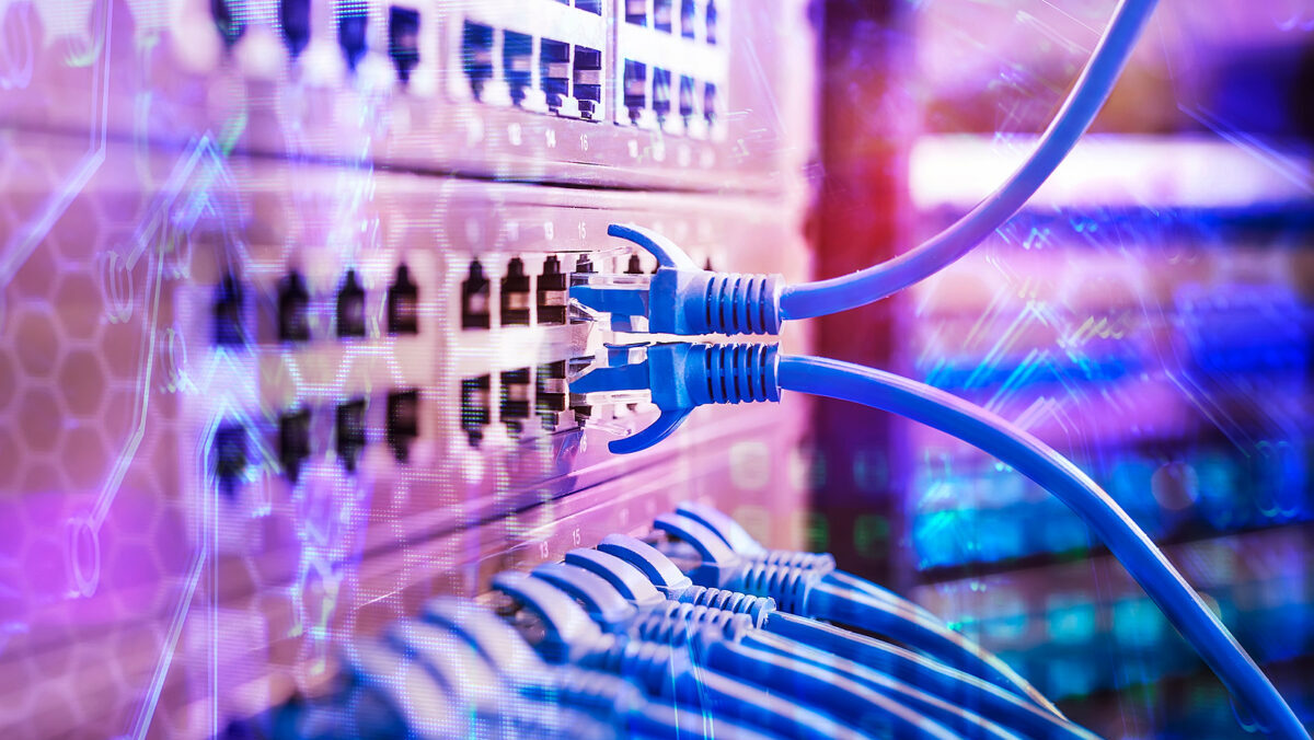 https://www.securityweek.com/wp-content/uploads/2023/04/Cisco_router_hack-e1793267161770.jpg