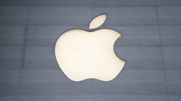 Apple denies helping US hack Russian iPhones
