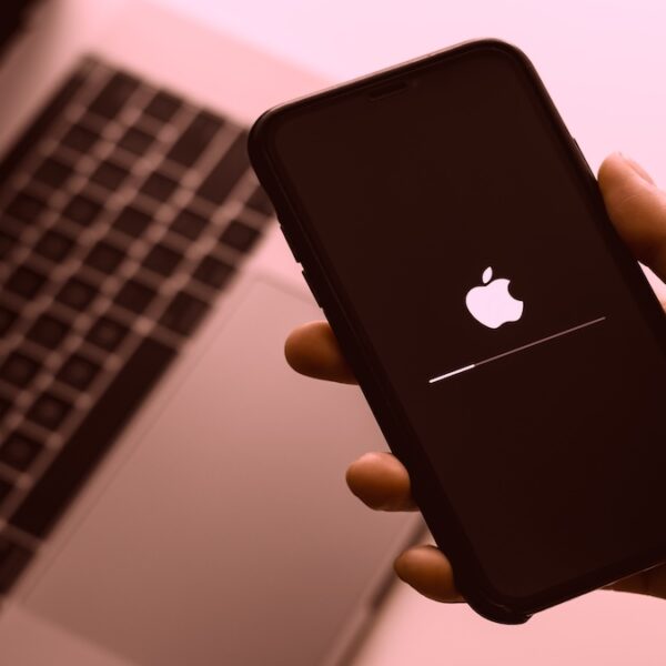 Apple patches iOS zero-days