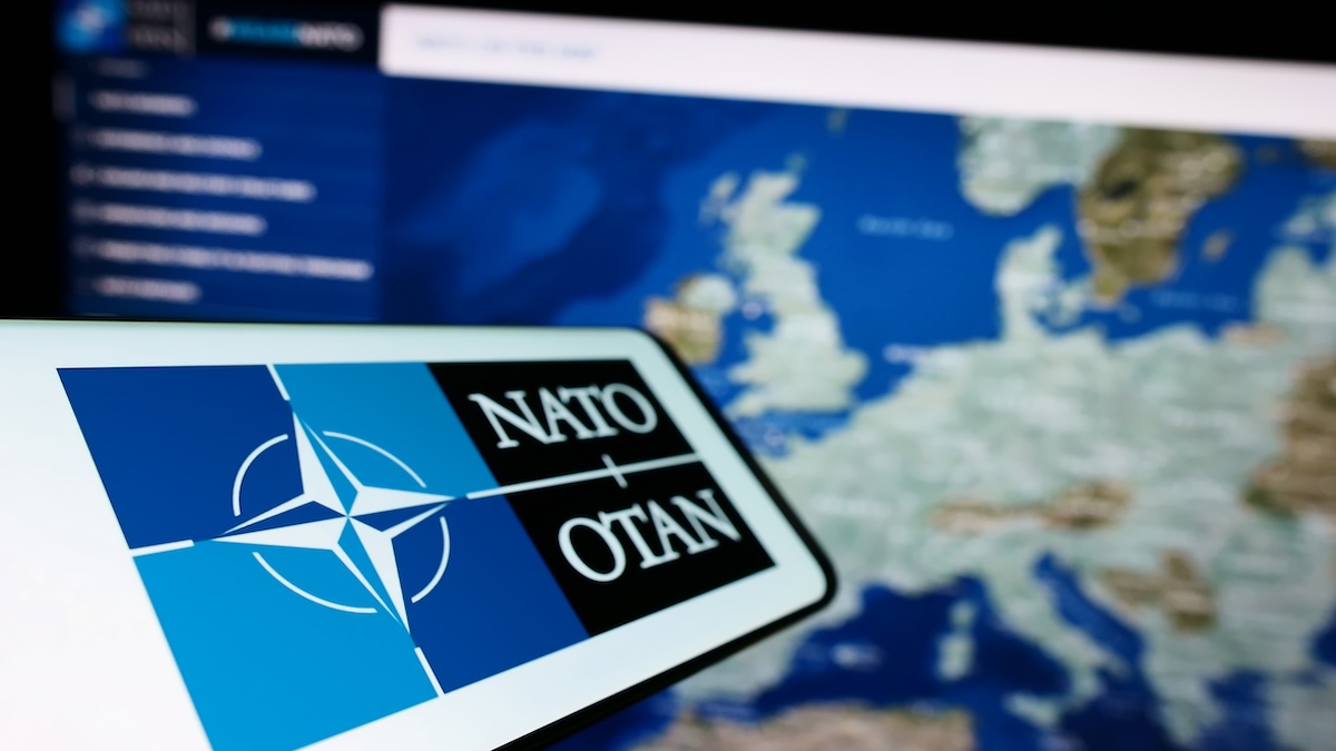 Apple iPhone and iPad Cleared for Classified NATO Use